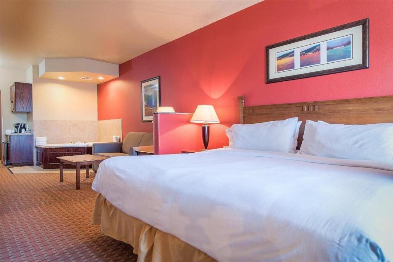 Baymont Inn & Suites By Wyndham Sturgis Zewnętrze zdjęcie