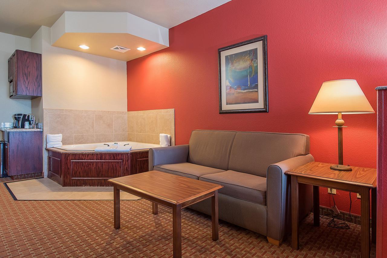 Baymont Inn & Suites By Wyndham Sturgis Zewnętrze zdjęcie